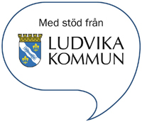 Pratbubbla med kommunens logotyp och texten Med stöd från Ludvika kommun.